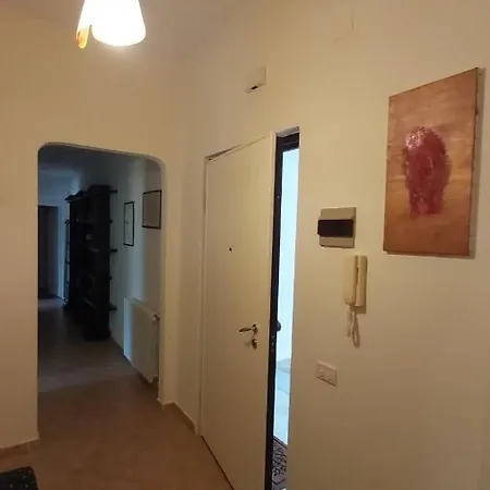 Dante Apartment