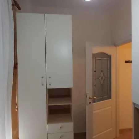 Apartment Dante *